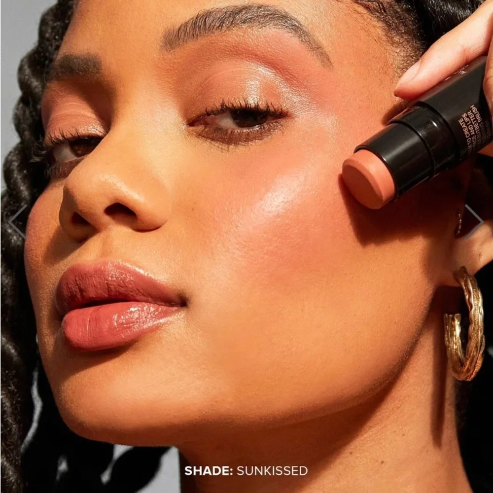 NUDESTIX Nudies Matte All-Over Face Bronze Color in Sunkissed